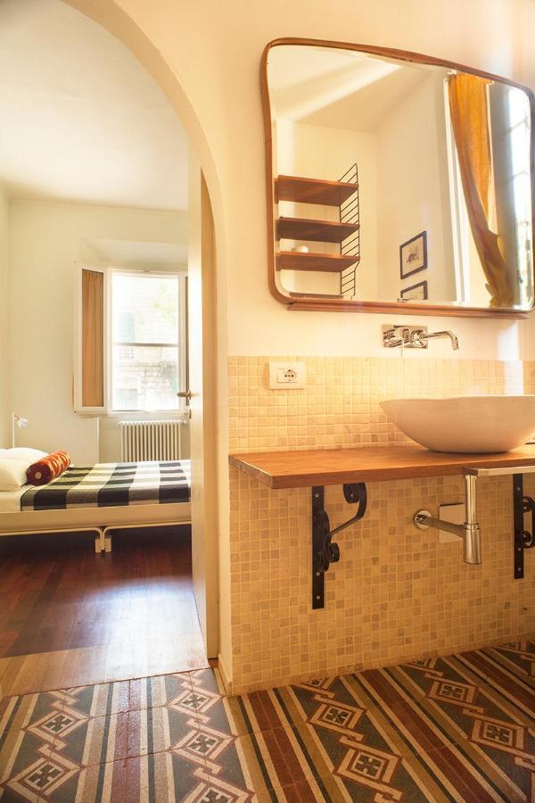 Urban Jungle Apartment Bologna Ngoại thất bức ảnh